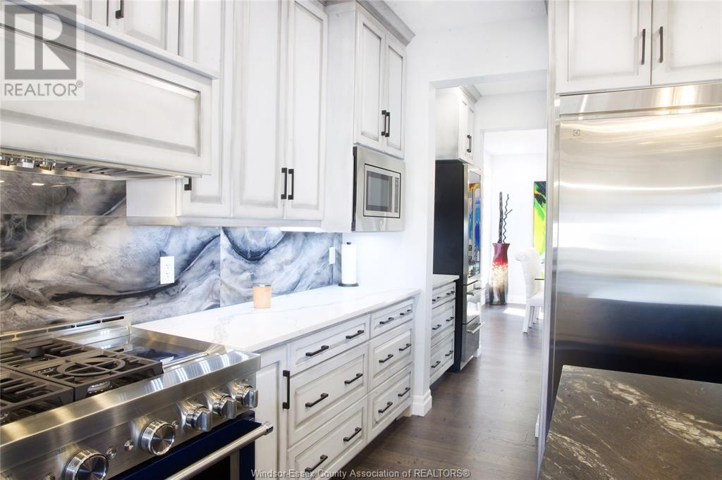 406 Thompson Avenue Property Photo 10