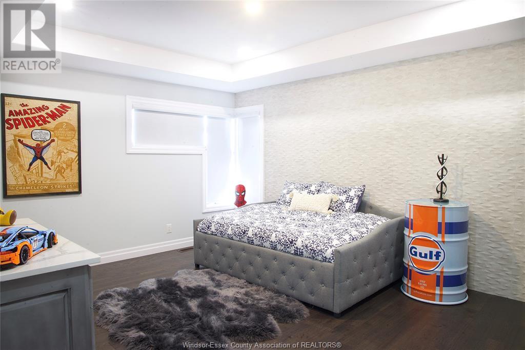 406 Thompson Avenue Property Photo 24