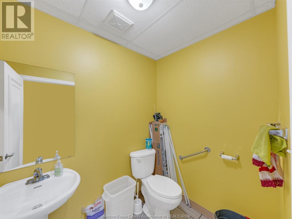 3540-3542 Walker Road Property Photo 23