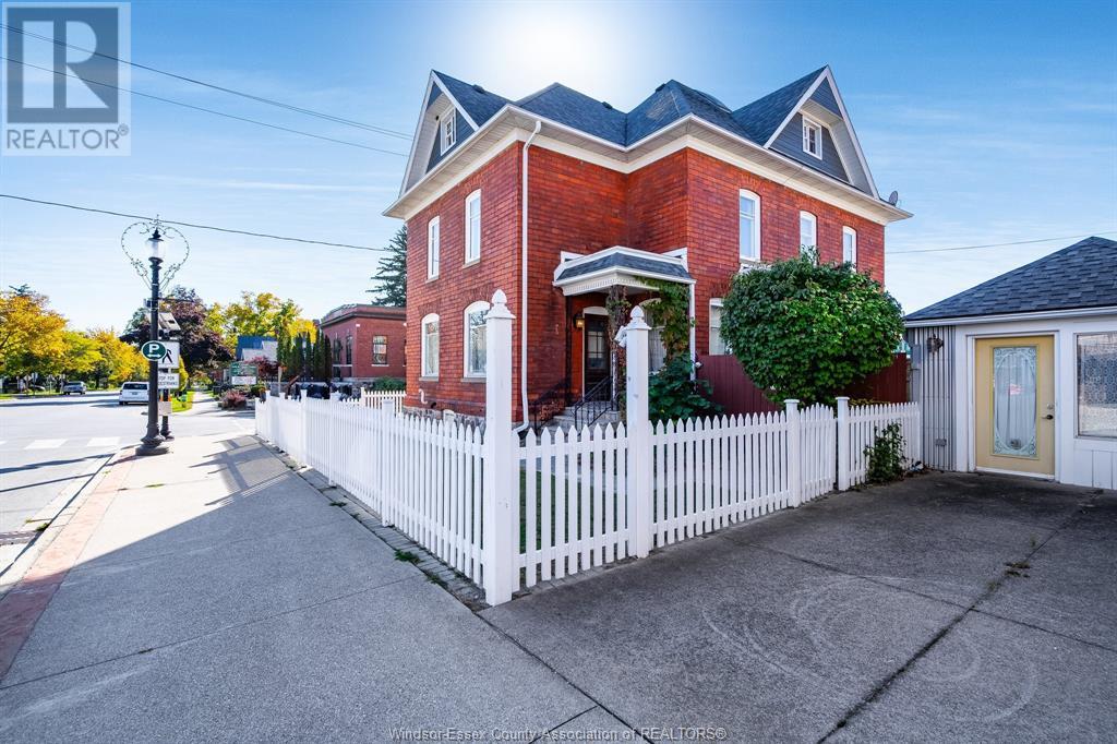 20 Division Street South Property Photo 1