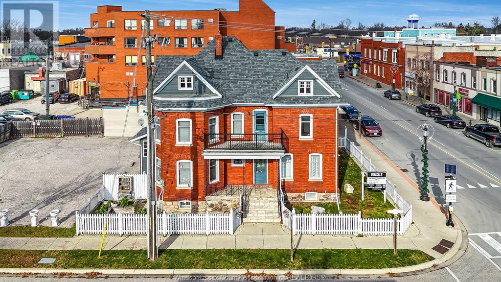 20 Division Street South Property Photo 2