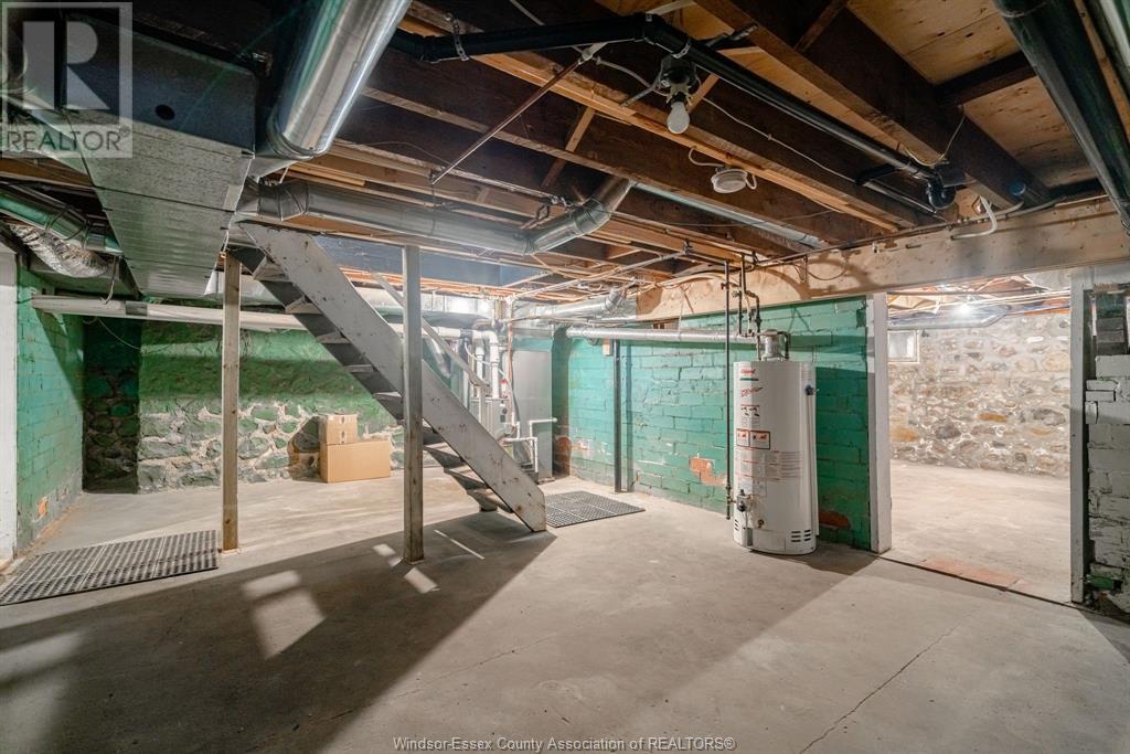 20 Division Street South Property Photo 43
