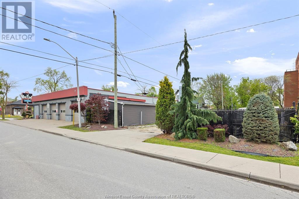 857 Howard Avenue Property Photo 21