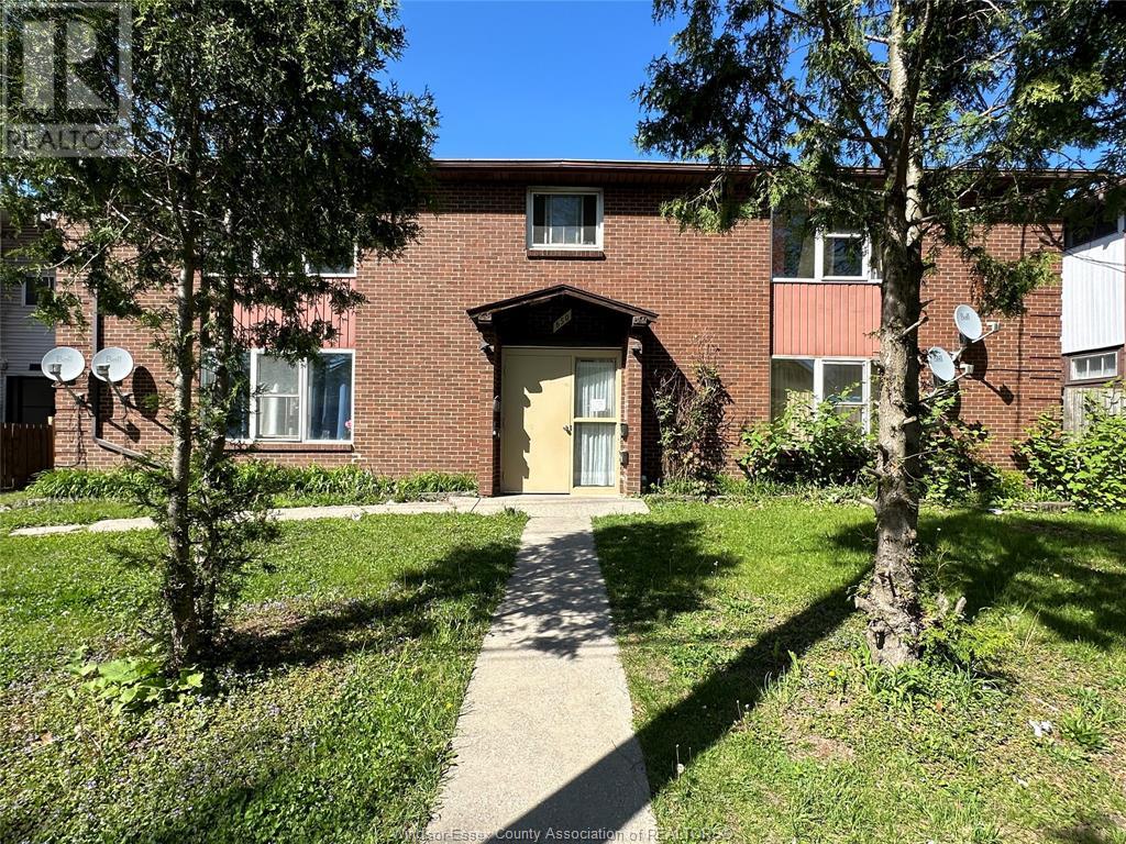 650 BROCK STREET Property Photo 1