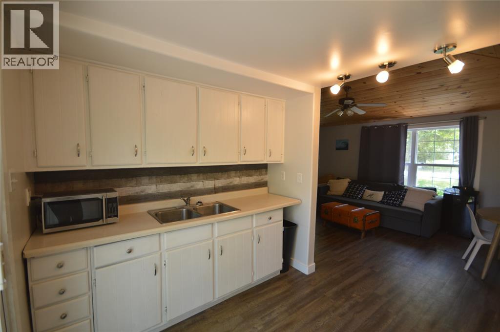 6208 London Road Property Photo 12