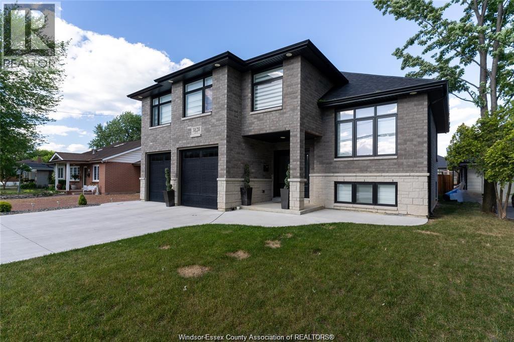 3128 ROBINET ROAD Property Photo 1