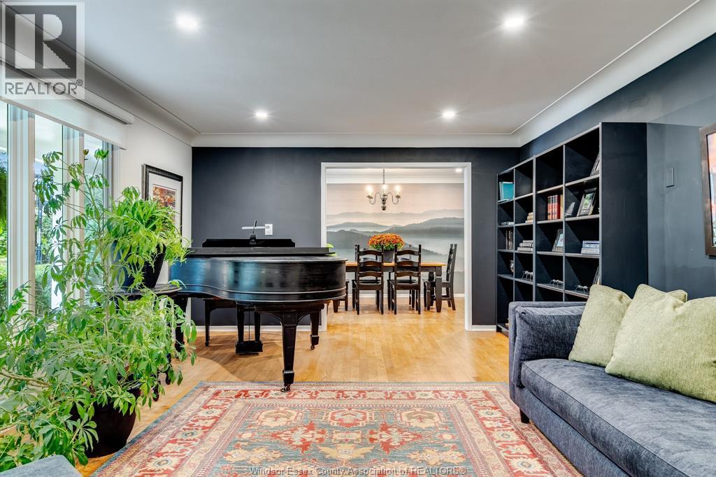 3073 Centennial Crescent Property Photo 10