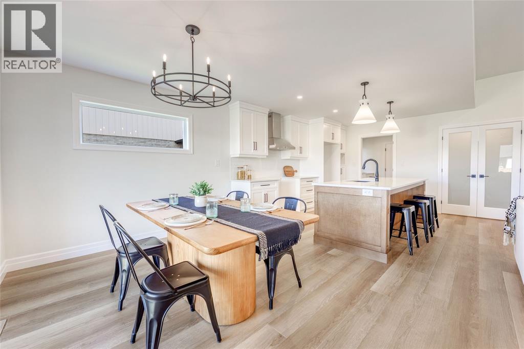 3524 Paul Crescent Property Photo 15