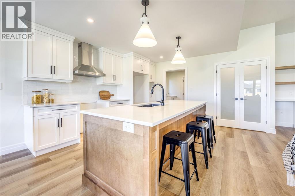 3524 Paul Crescent Property Photo 19