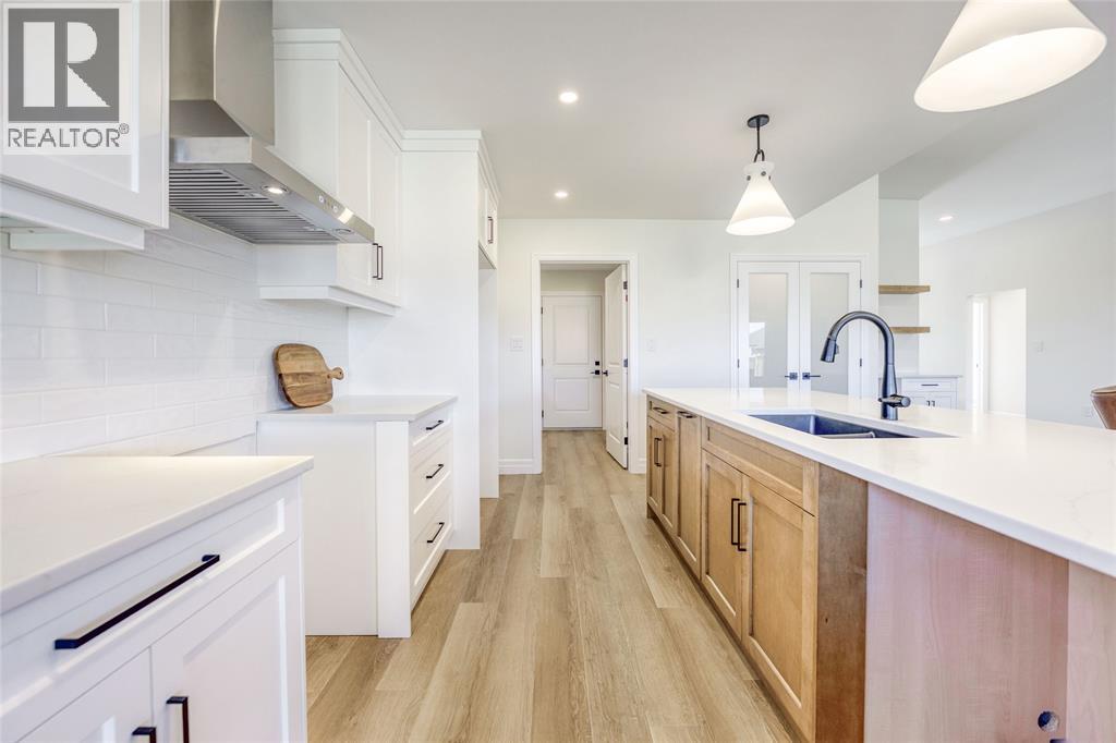 3524 Paul Crescent Property Photo 21