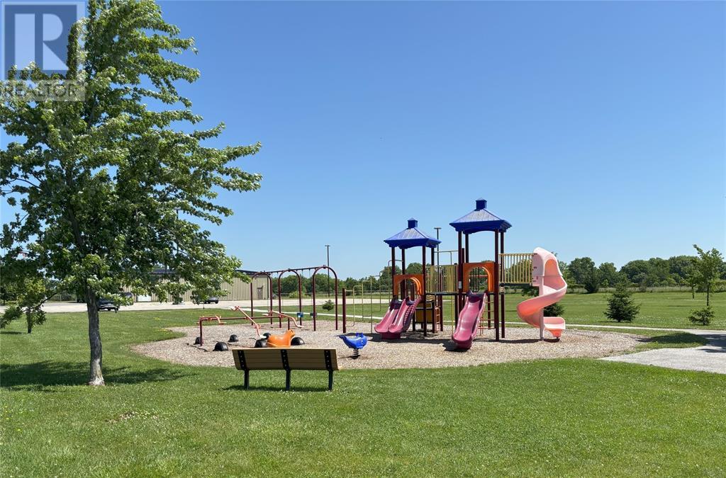 William Lt 9 & 10 Street Property Photo 3