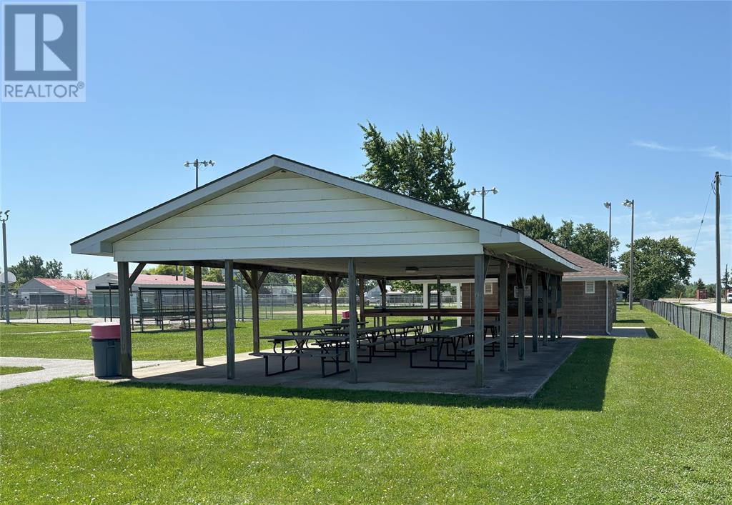 William Lt 9 & 10 Street Property Photo 16