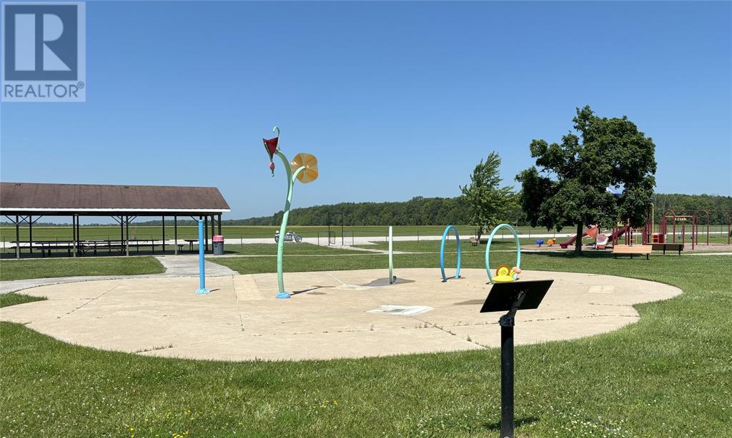 William Lt 9 & 10 Street Property Photo 18