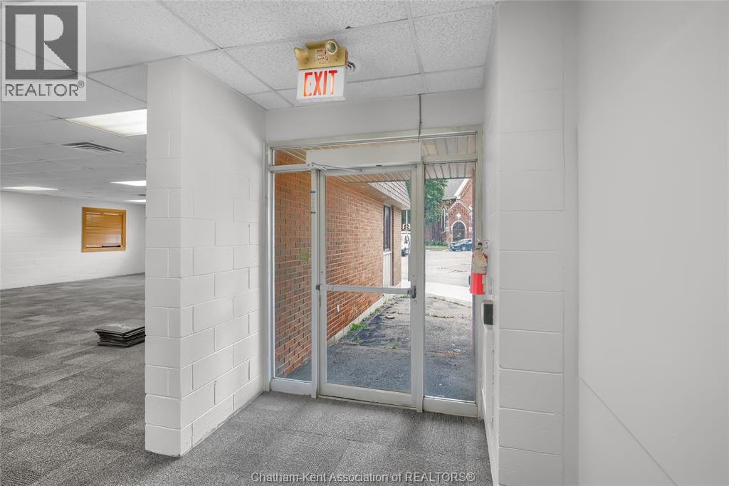 60 William Street South Property Photo 7