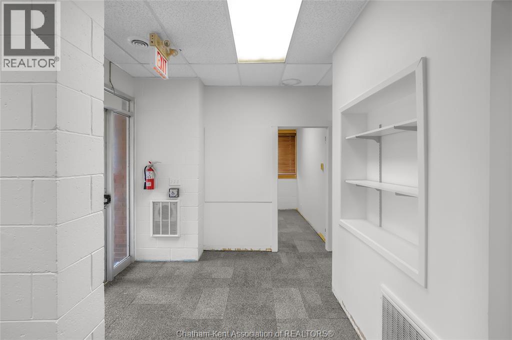60 William Street South Property Photo 8