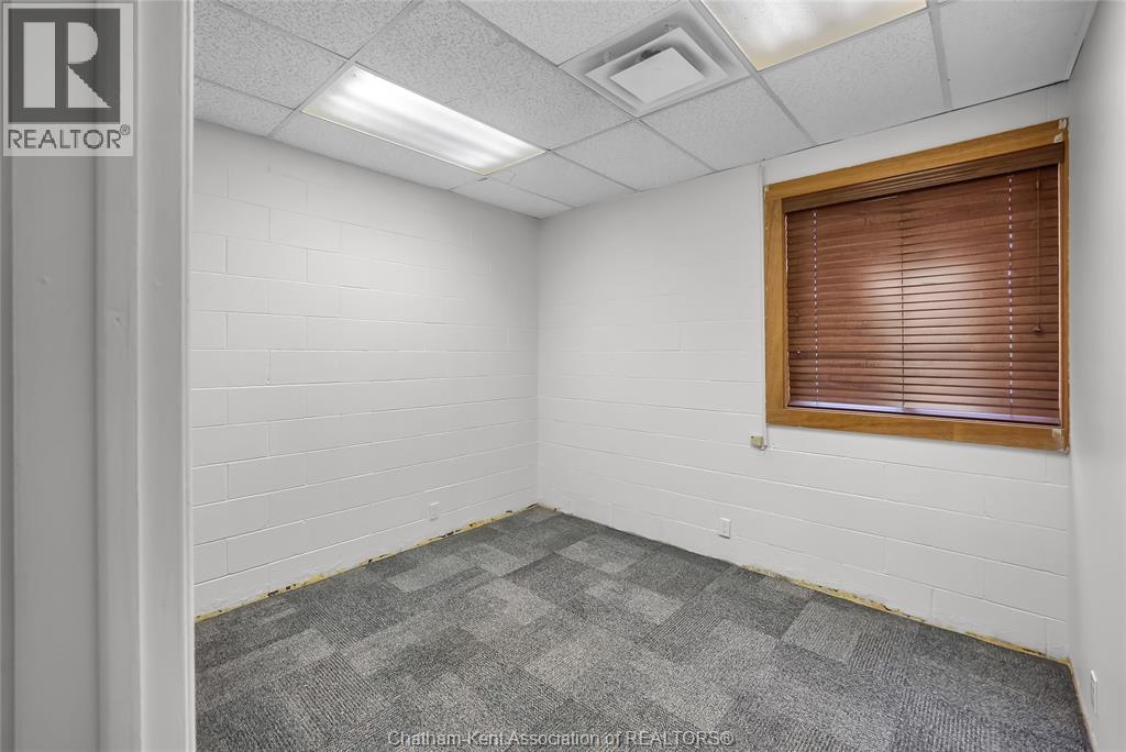 60 William Street South Property Photo 15