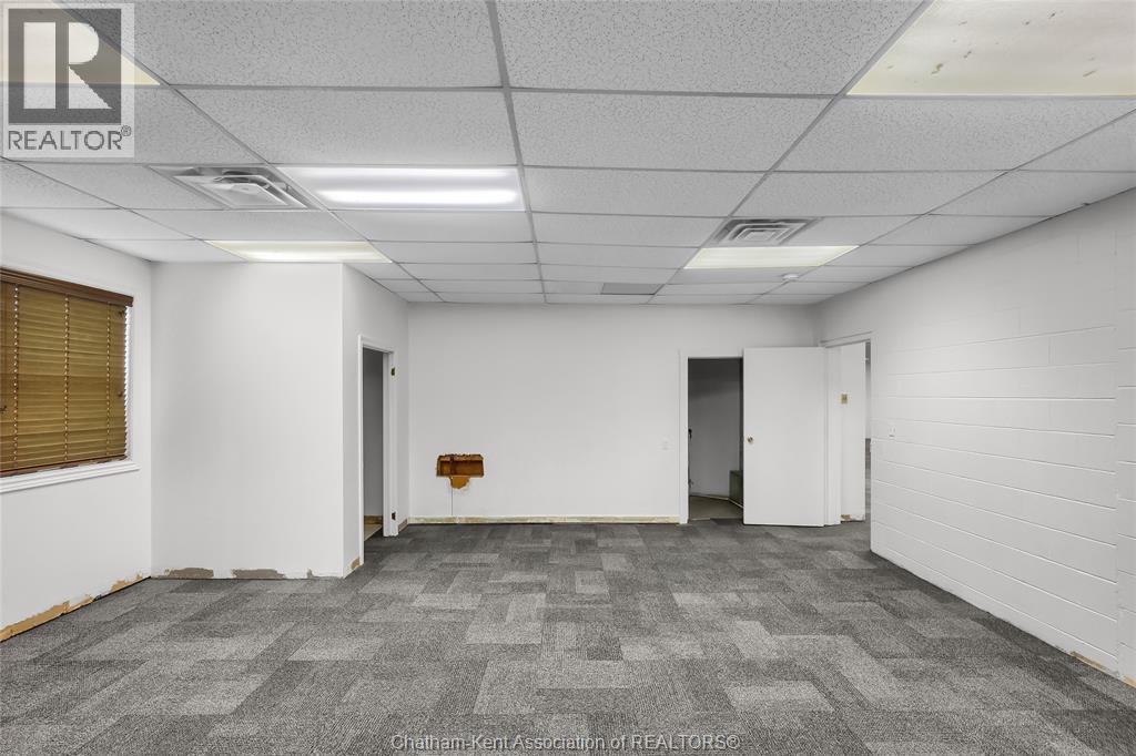 60 William Street South Property Photo 18
