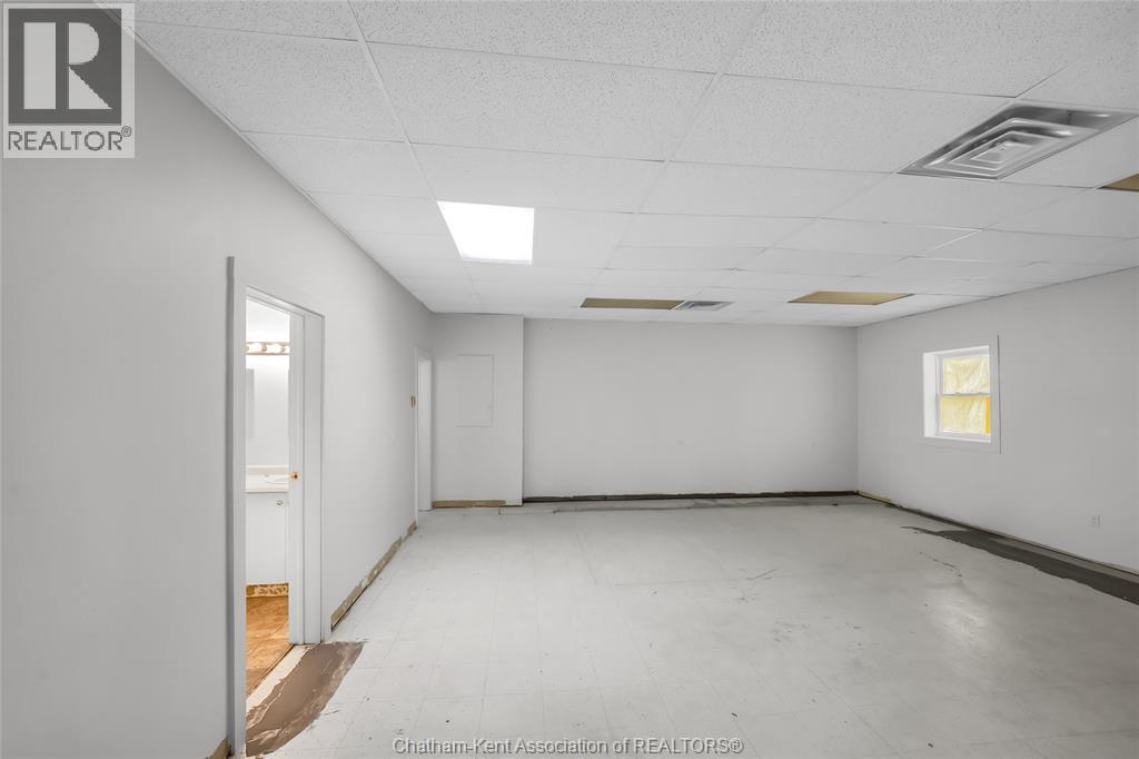 60 William Street South Property Photo 20