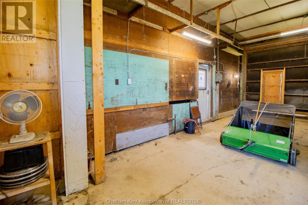 22142 Charing Cross Road Property Photo 14