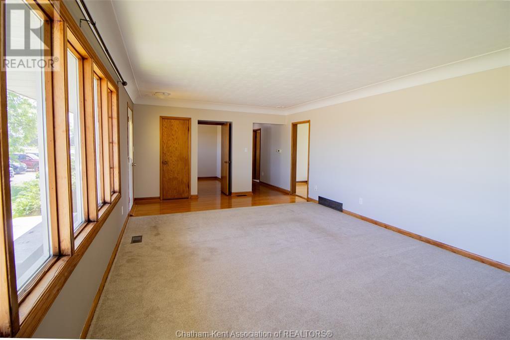 22142 Charing Cross Road Property Photo 17