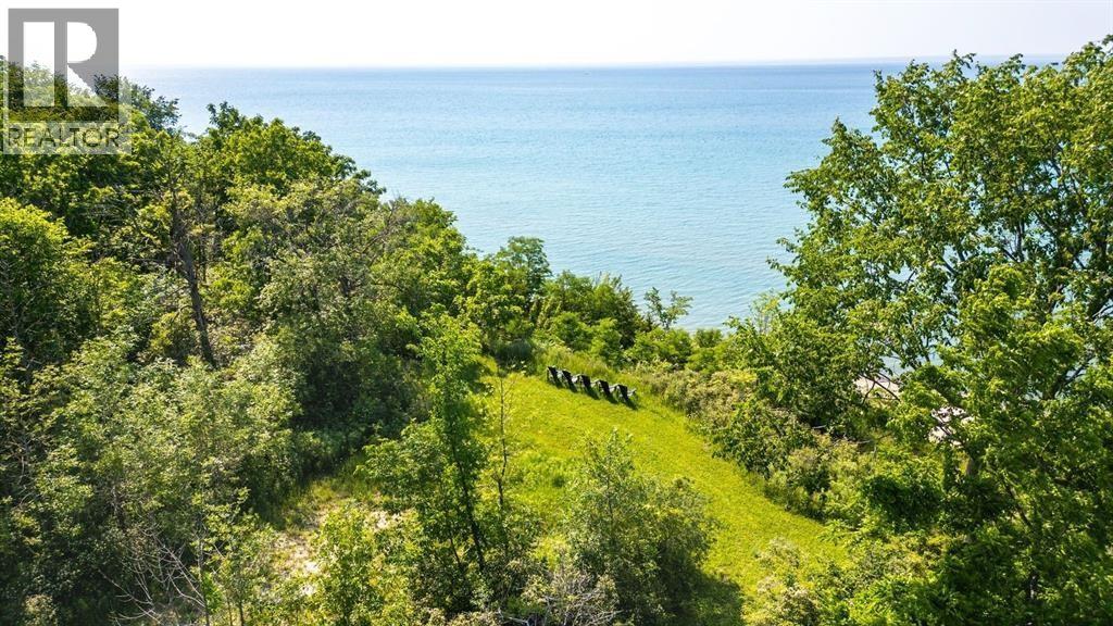 7041 Blue Coast Heights Property Photo 17