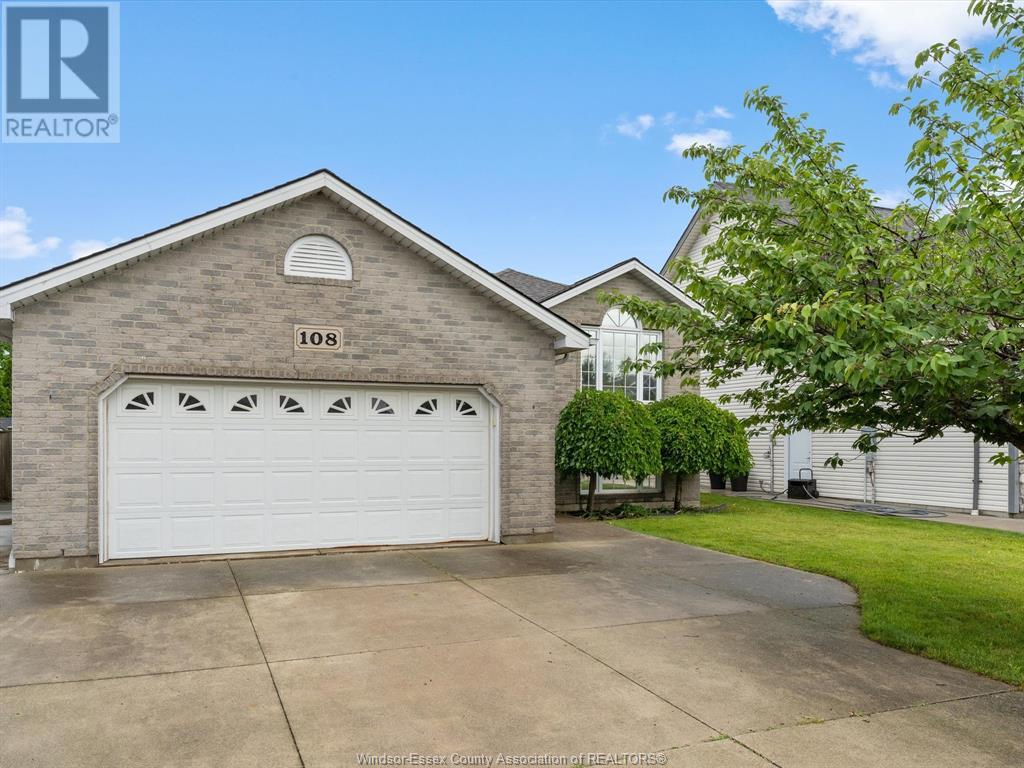 108 Duck Creek Boulevard Property Photo 1