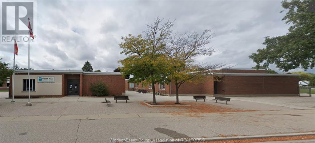 1411 LECARON AVENUE Property Photo 1