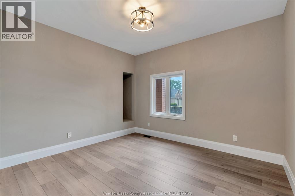 121 Hazel Crescent Property Photo 21