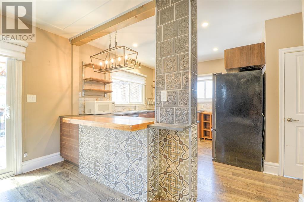 883 Pillette Road Property Photo 21