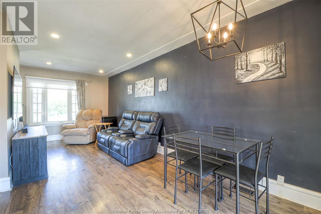 883 Pillette Road Property Photo 22