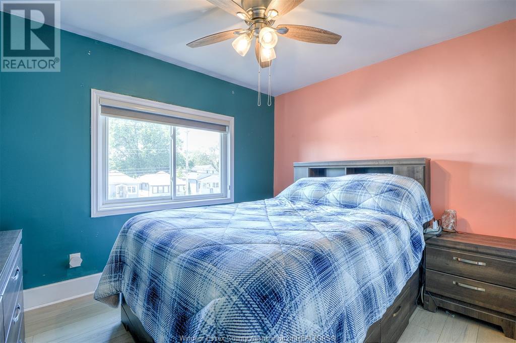 883 Pillette Road Property Photo 27