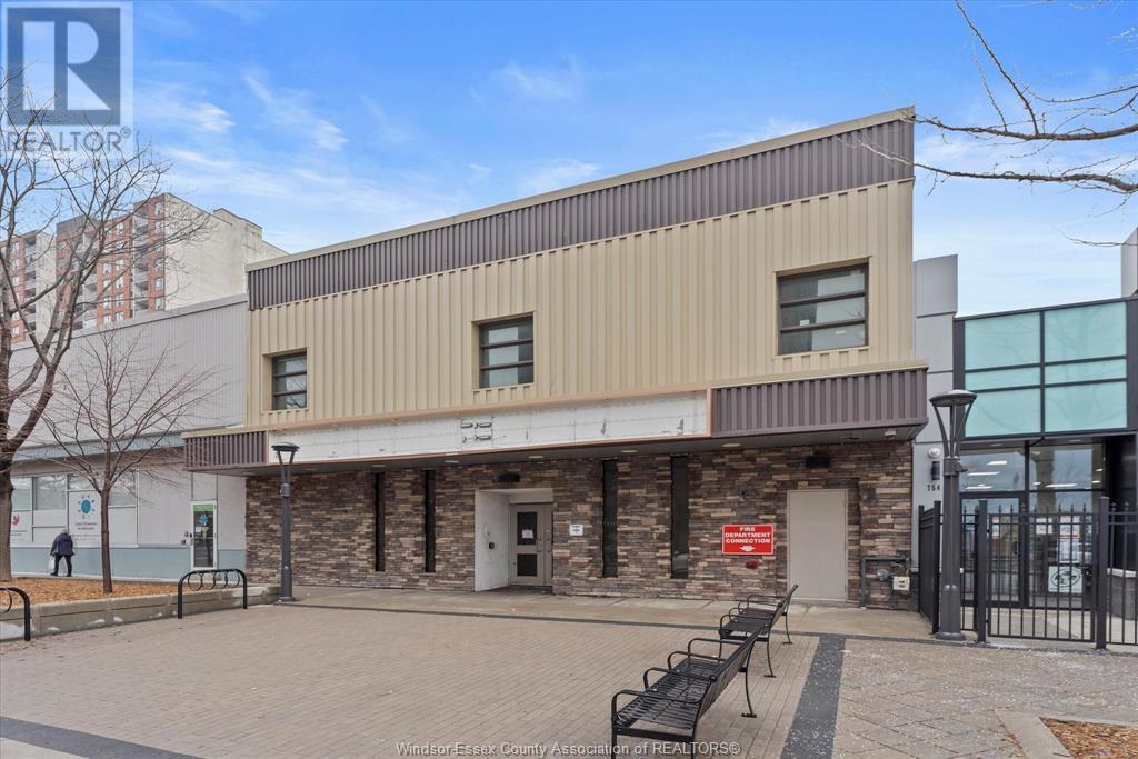 736-744 Ouellette Avenue Property Photo 2
