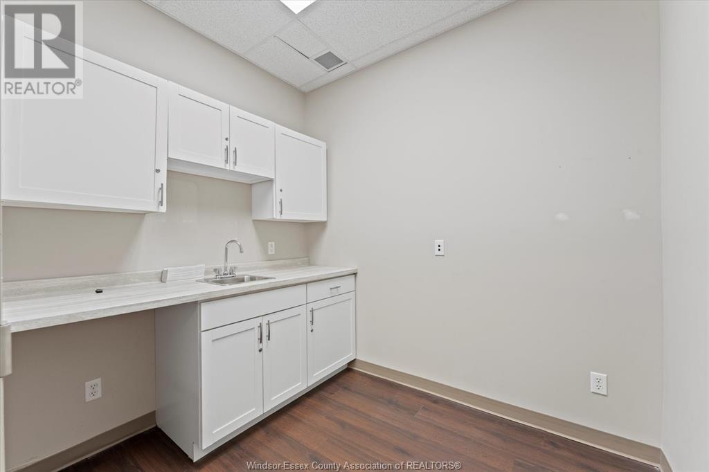 736-744 Ouellette Avenue Property Photo 12