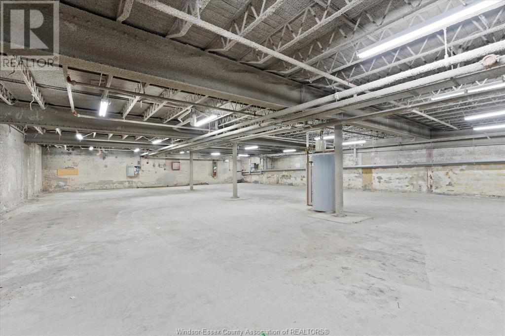 736-744 Ouellette Avenue Property Photo 16