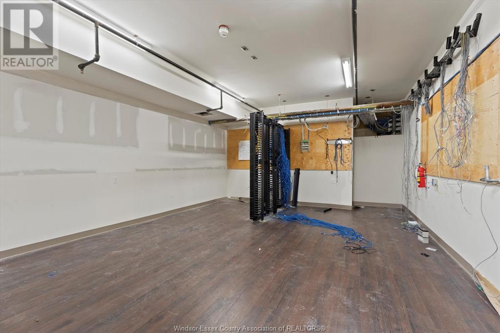 736-744 Ouellette Avenue Property Photo 21