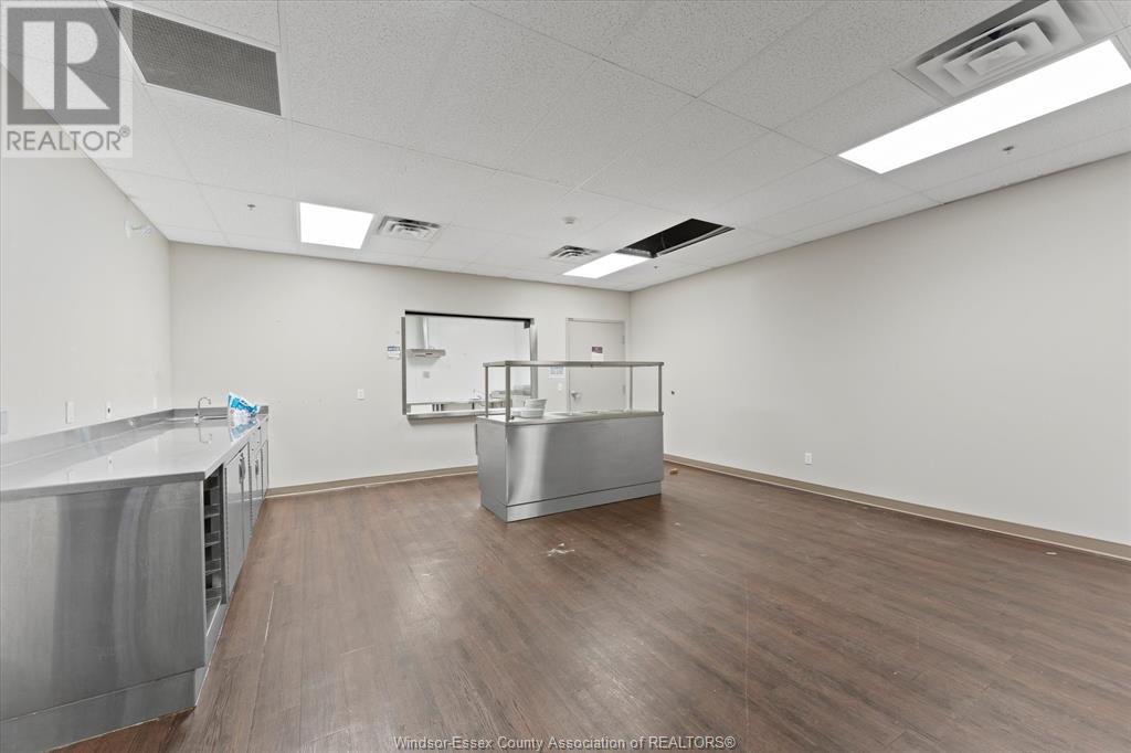 736-744 Ouellette Avenue Property Photo 26