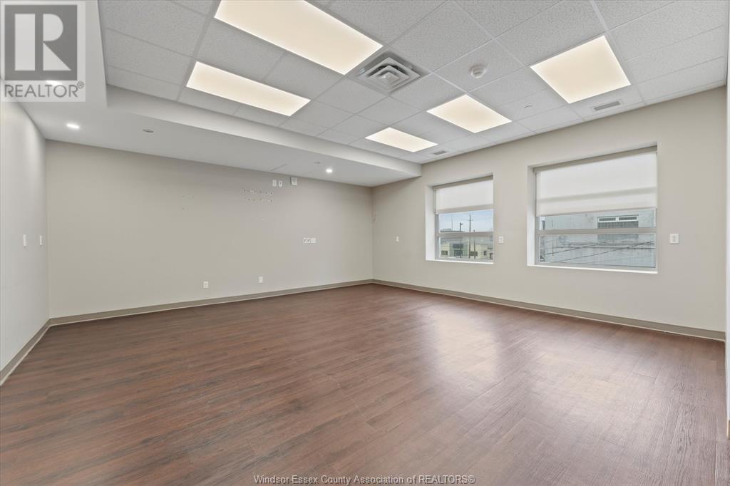 736-744 Ouellette Avenue Property Photo 41