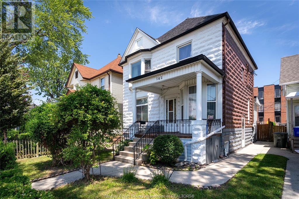 562 Dougall Property Photo 3