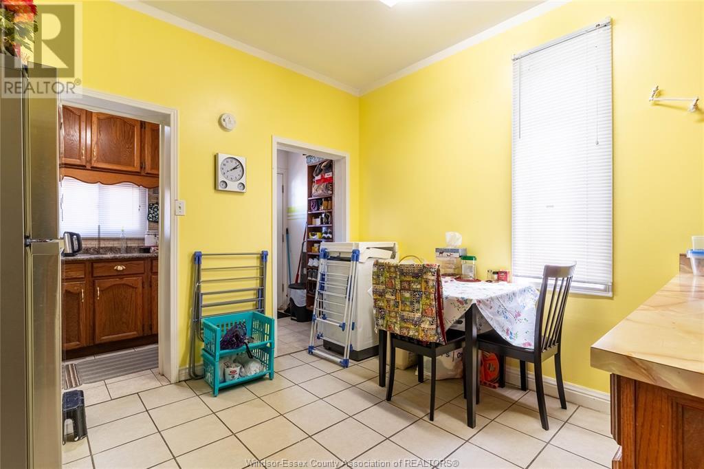 562 Dougall Property Photo 12