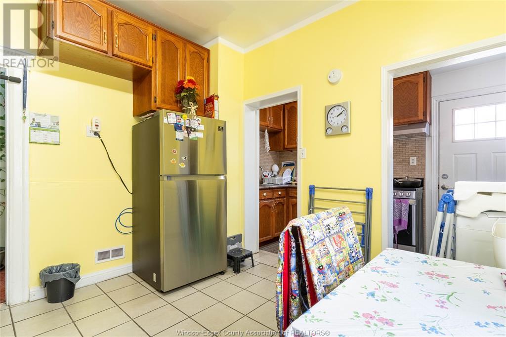 562 Dougall Property Photo 13