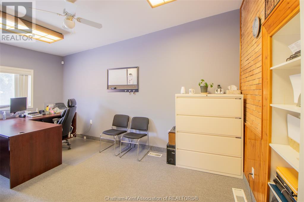 193 St Clair Street Property Photo 12