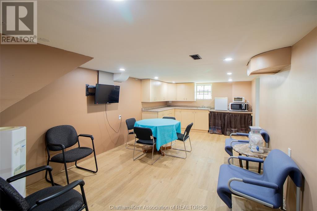 193 St Clair Street Property Photo 34