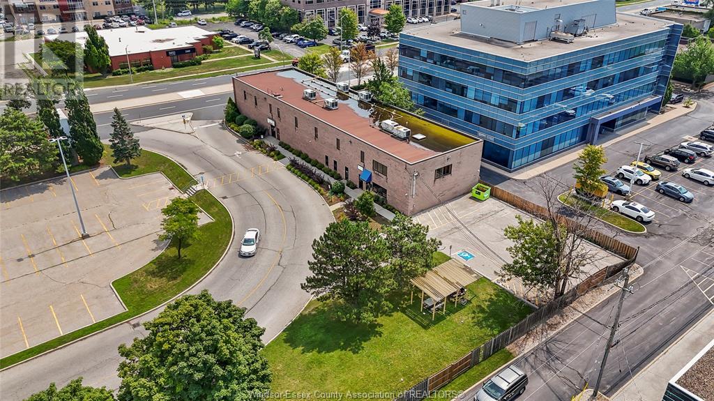 2473 Ouellette Avenue Unit# 4a Property Photo 5