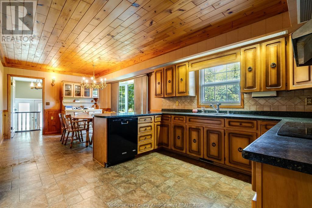 8725 Richardson Sideroad Property Photo 11