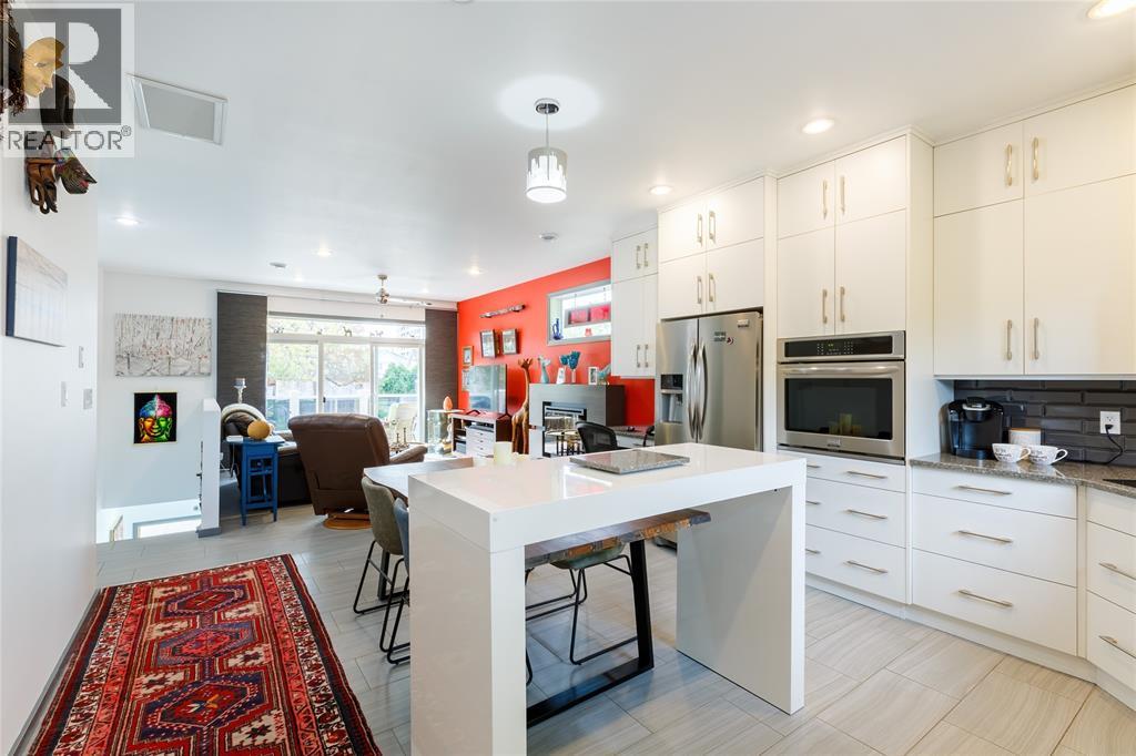 200 Brock Street Property Photo 9