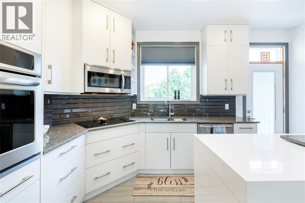 200 Brock Street Property Photo 12