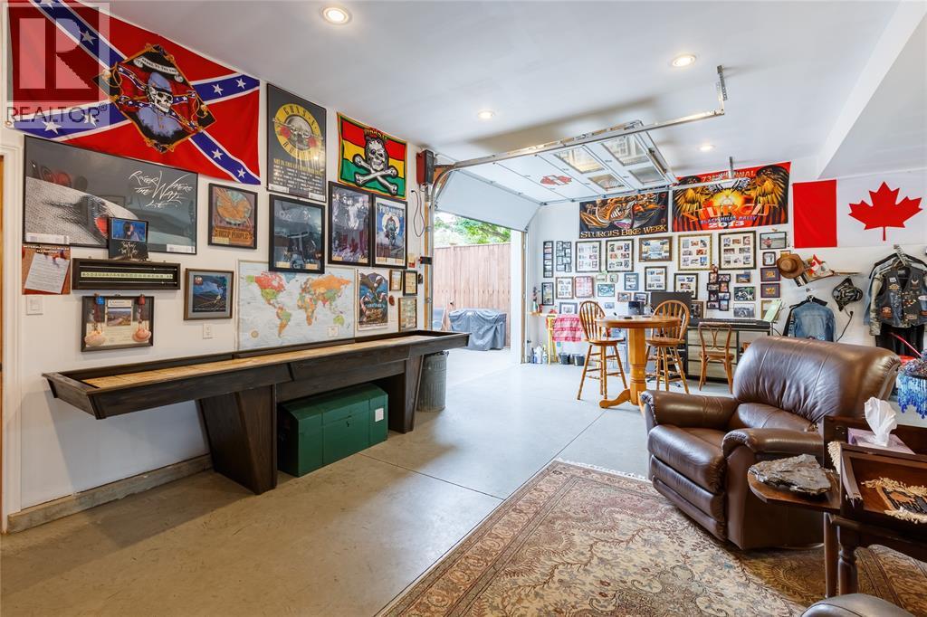 200 Brock Street Property Photo 34