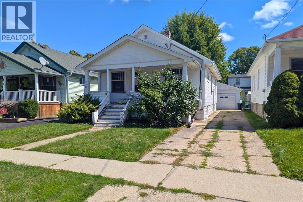 238 Russell Street Property Photo 1