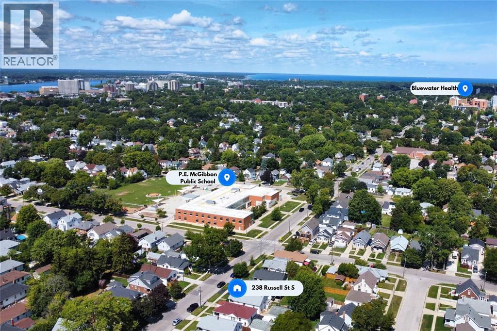 238 Russell Street Property Photo 3