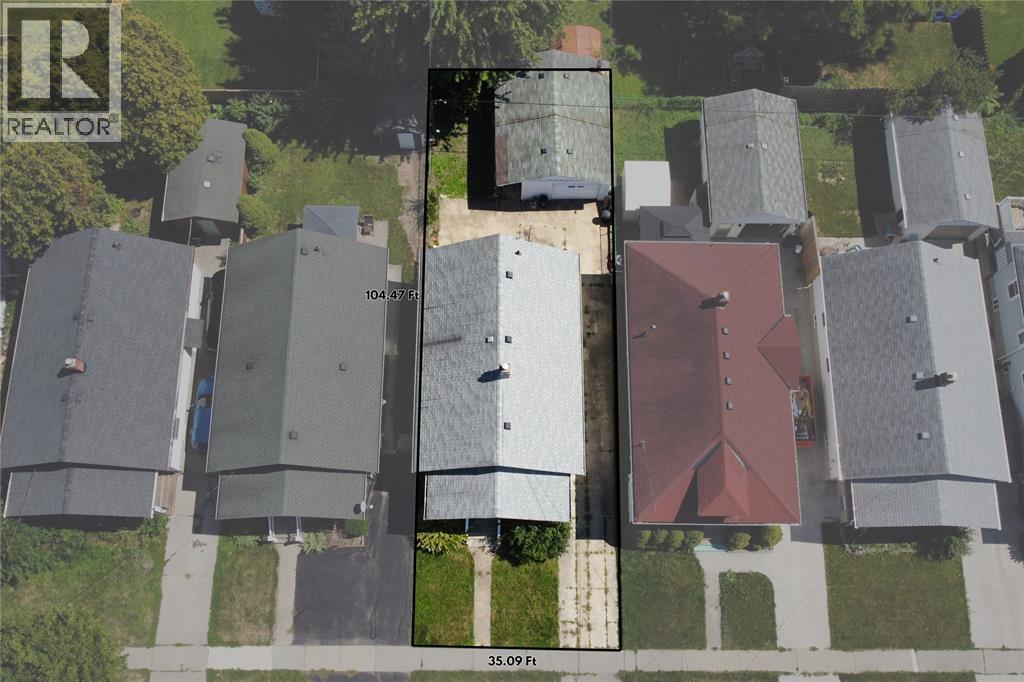 238 Russell Street Property Photo 5